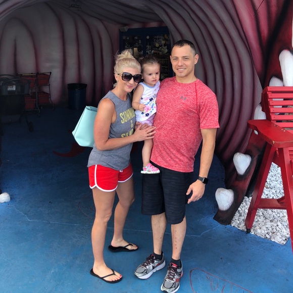 Meet your Posher, Abby - Picture 4 of 5